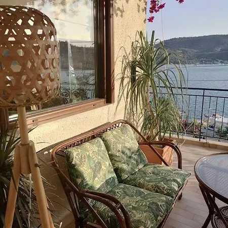 Suiteviewporos-luxury In *